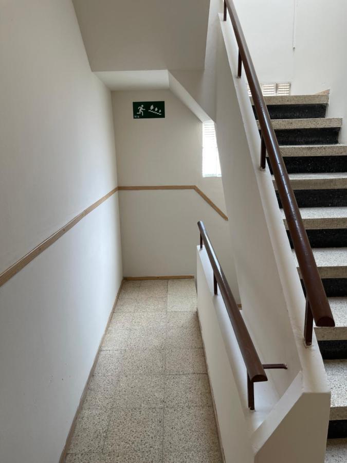 Barcelona Pr Guesthouse El Prat de Llobregat Bagian luar foto