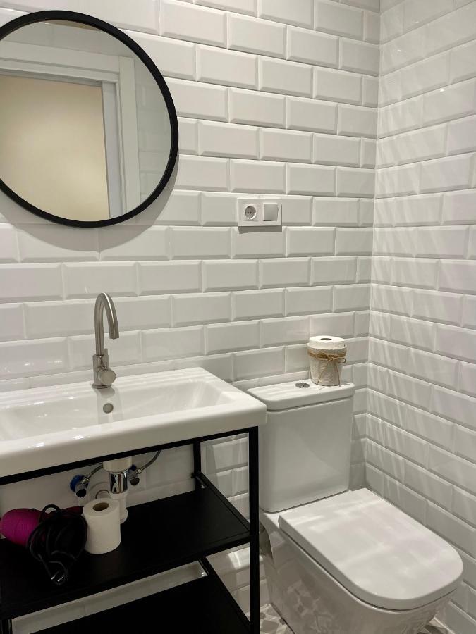 Barcelona Pr Guesthouse El Prat de Llobregat Bagian luar foto
